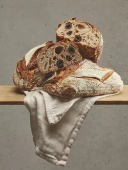 Pain aux olives